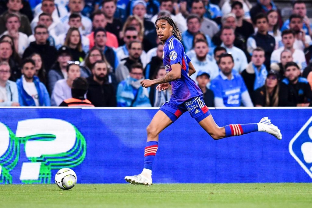 Bradley Barcola encore dans une phae d'apprentissage avec les Gones.