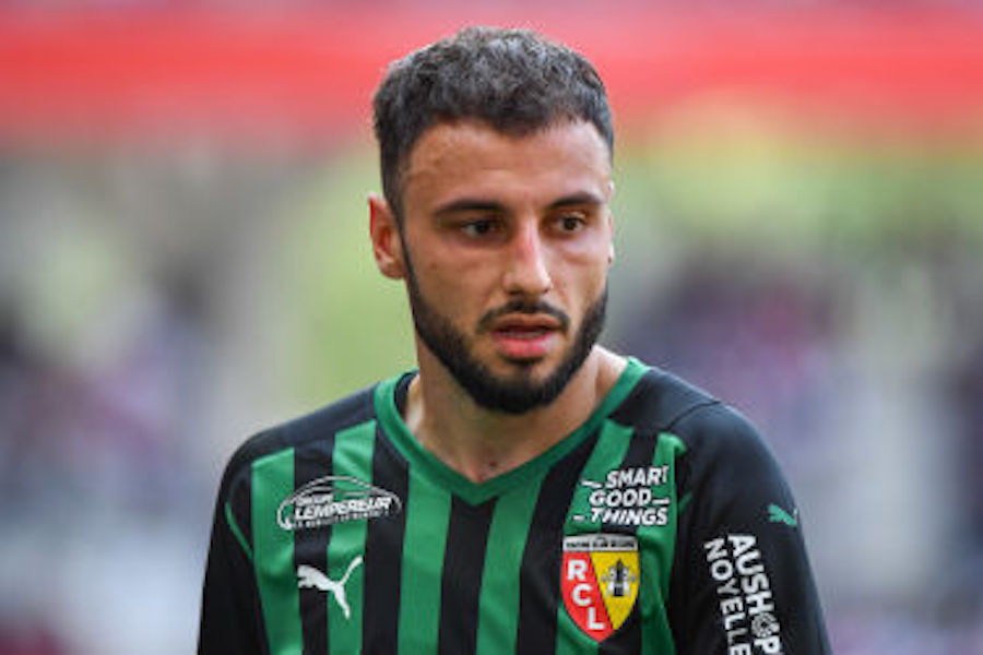 EXCLU : intérêt du PSG pour Jonathan Clauss (Lens)