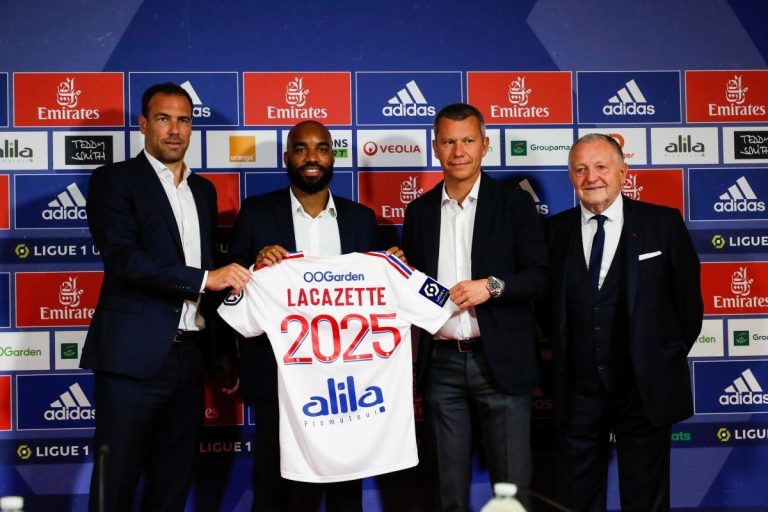 Alexandre Lacazette revient à l'OL.