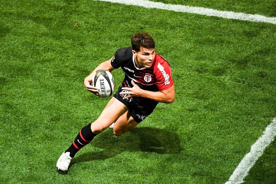 Les Anglais le confirment : Antoine Dupont (Toulouse) est le meilleur joueur du monde !