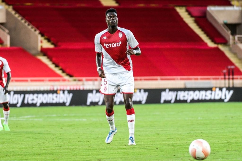 Equipe de France : Benoît Badiashile, une place à prendre