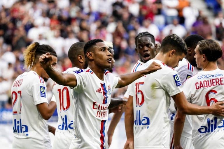 Lyon s'impose contre Auxerre