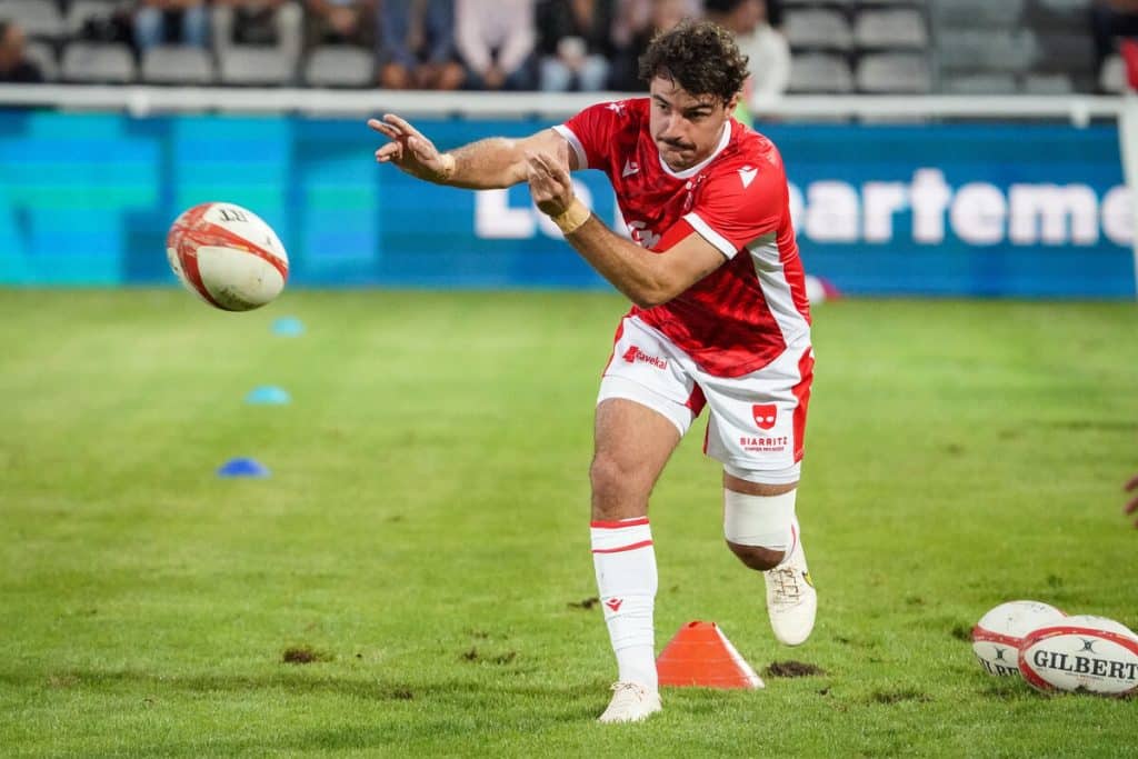 BAPTISTE GERMAIN est un joueur phare du Biarritz Olympique, il goûte à la Pro D2 avant le top 14.