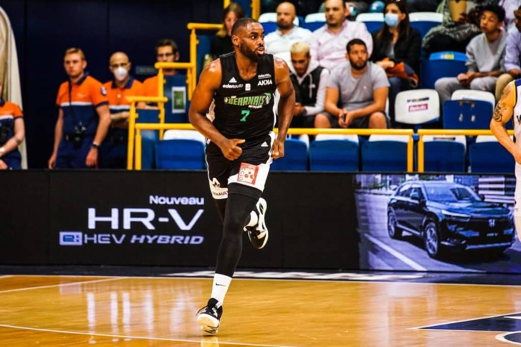 Giovan Oniangue (Pau) : « Si personne ne croit en nous, tant mieux... »