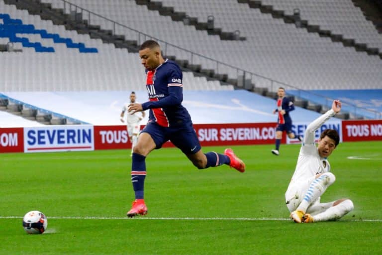 Mbappé contre l'OM pendant le covid19.
