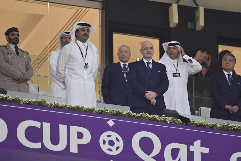 Coupe du Monde 2022 : le Qatar est-il indéfendable ?