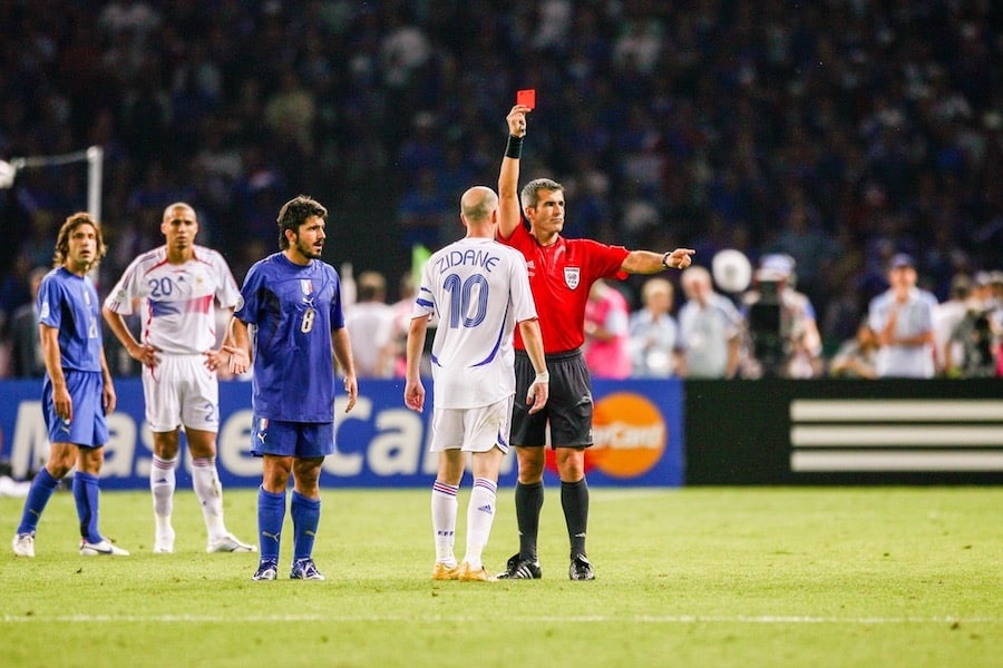 La Coupe du Monde racontée par Philippe Doucet (épisode 8) : le coup de boule de Zizou change la face du foot