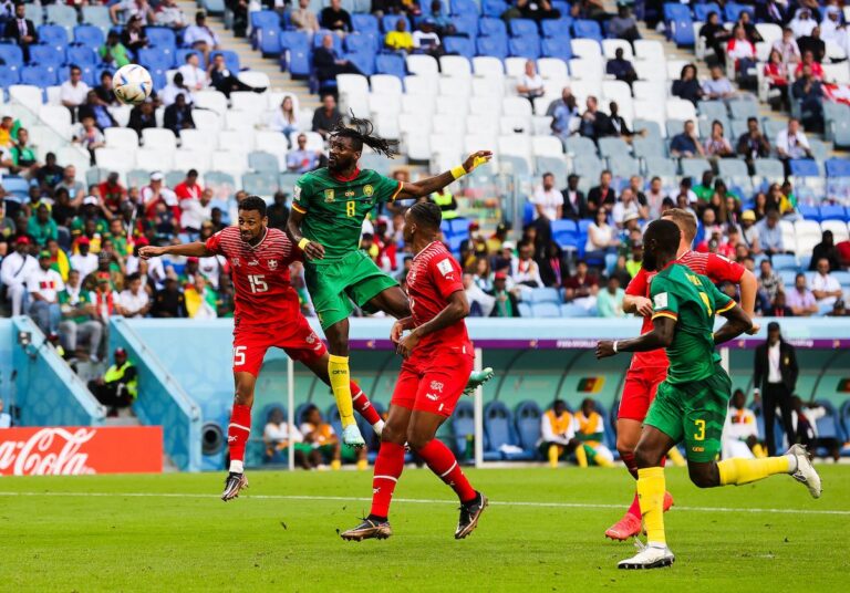 Le Qatar bien loin de remplir ses stades pour le mondial de foot.