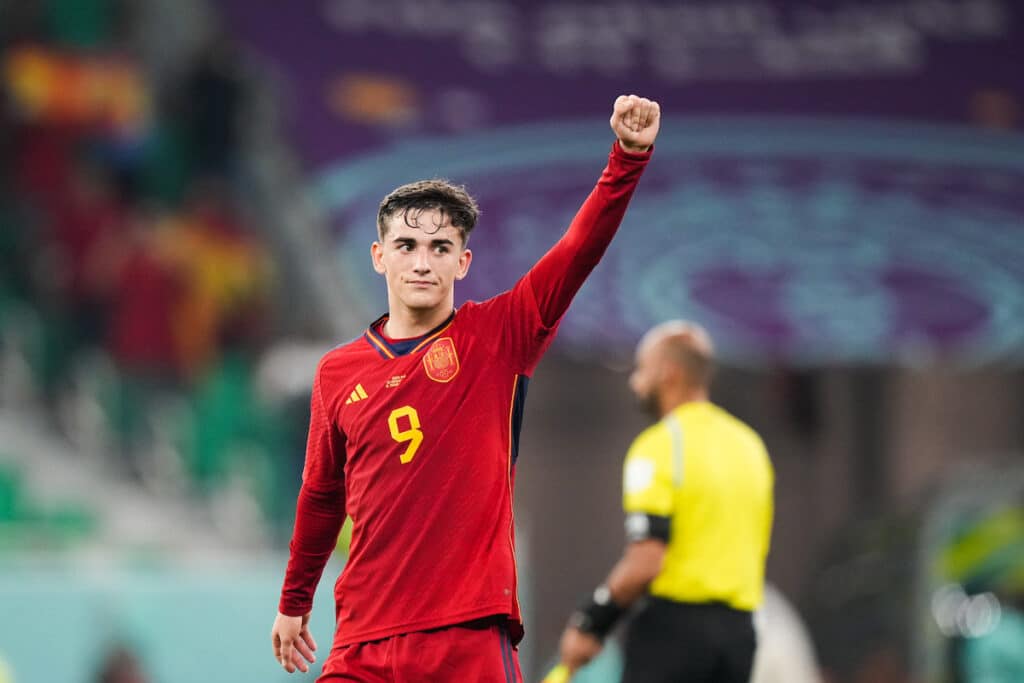 Gavi devient le plus jeune joueur de l'histoire à marquer en Coupe du Monde.