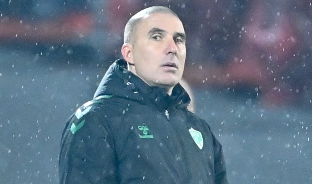 Beye, Lamouchi, Gourvennec… Saint-Etienne sur le point de trouver le remplaçant de Batlles