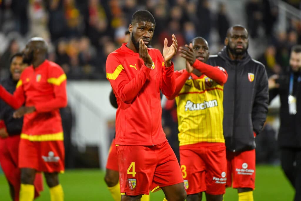 Finir devant l’OM… et le PSG, l’incroyable défi du RC Lens !