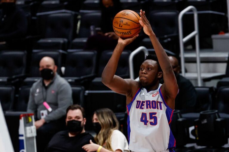 Doumbouya en NBA parle de son expérience.