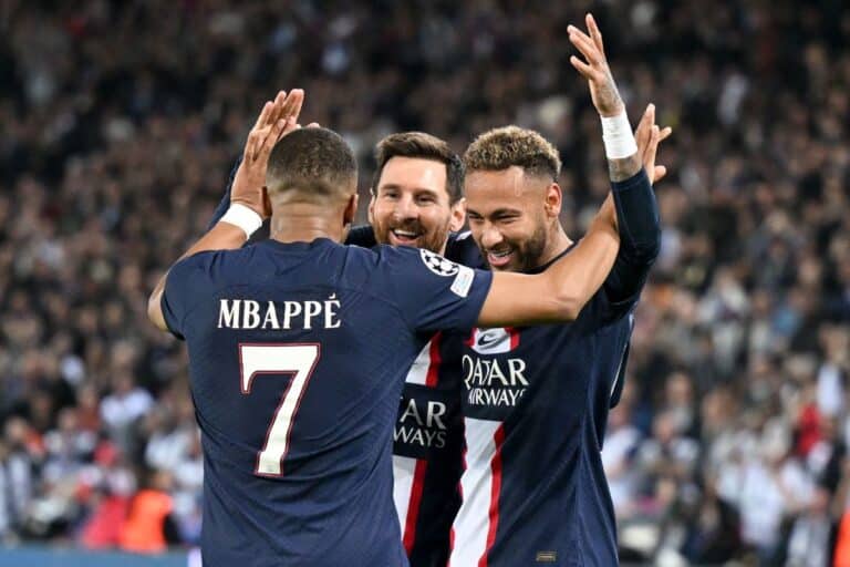 Mbappé, Messi et Neymar seront en Arabie Saoudite pour une tournée du PSG ce jeudi.