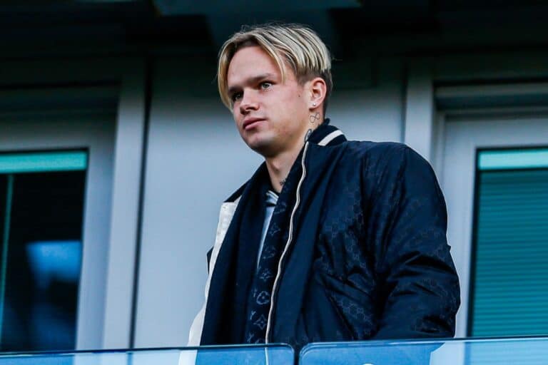 Mudryk, le joueur ukrainien de Chelsea acheté pour 100 millions d'euros.