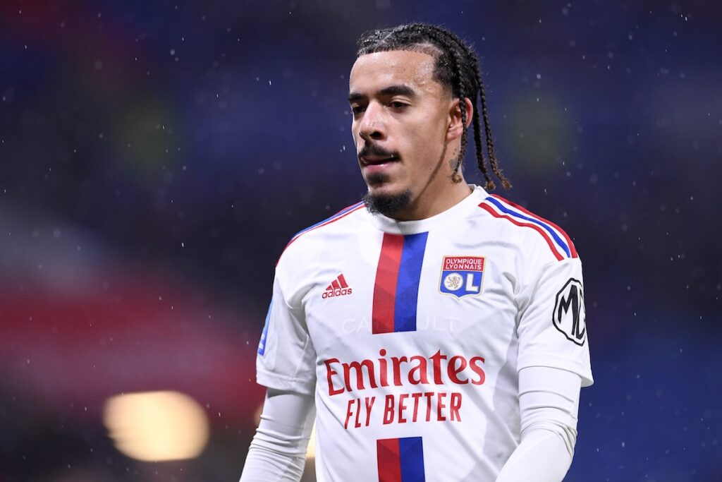 Malo Gusto (OL) à Chelsea, un transfert qui fait débat