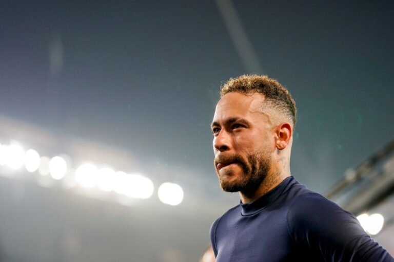 Le PSG de Neymar, Messi et le président Al Khelaifi accusé de la nulité parisienne.