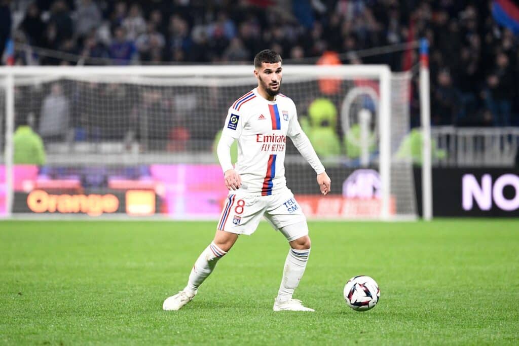 Algérie : Raymond Domenech se ridiculise en voulant clasher Houssem Aouar