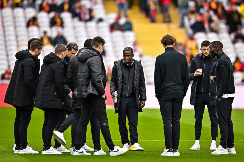 Les compositions officielles de Lens – Lille : Lens sans Medina et avec Openda