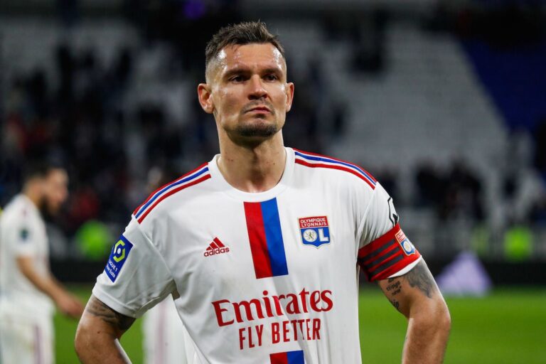 Dejan Lovren fait l'unanimité à l'OL.