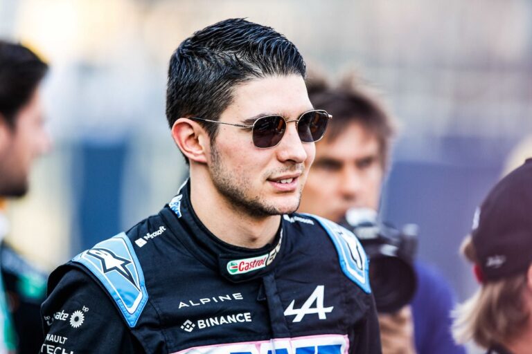 Esteban Ocon chez Alpine en taille patron ?