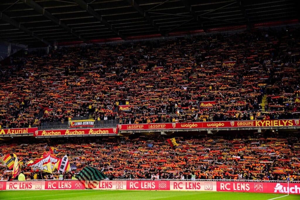 Lens – Monaco (J-1) : le jour ou « Les Corons » ont fait pleurer Bollaert pour la première fois