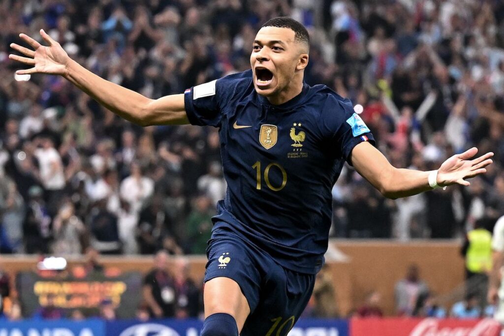 Kylian Mbappé possède de nombreux surnoms.
