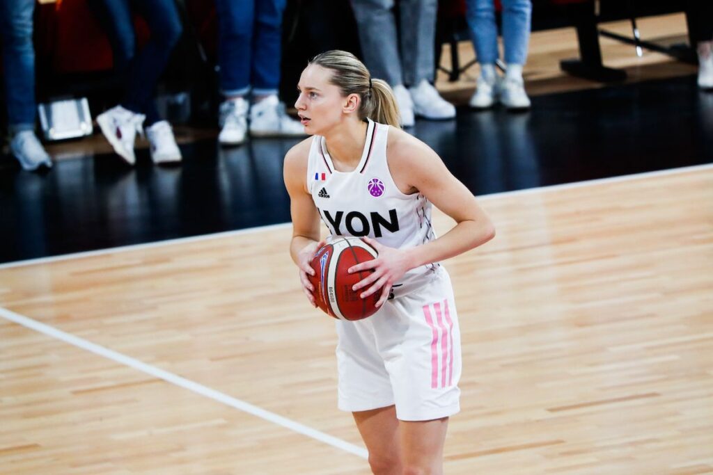 Marine Johannès (LDLC ASVEL) : « Les interviews, c’est important de médiatiser notre sport »