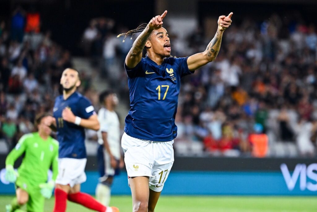 Alexandre Lacazette : « Bradley Barcola est très fort quand il est en confiance »