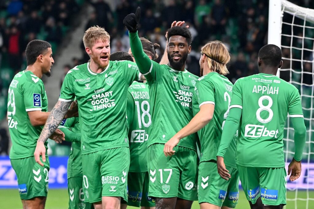 Au revoir Krasso, bonjour Leautey (Amiens) et Gharbi (PSG) : Saint-Etienne a commencé son mercato