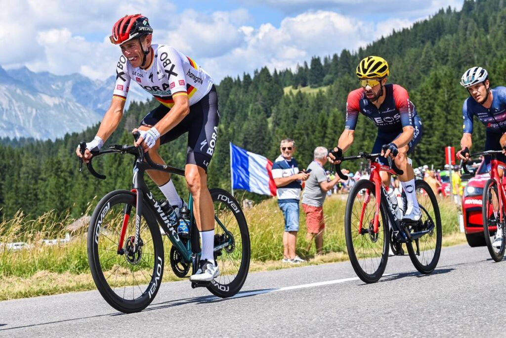 Le Tour de France 2023 propose une 19ème étape avec les dernières difficultés au départ de Moirans en Montagne.