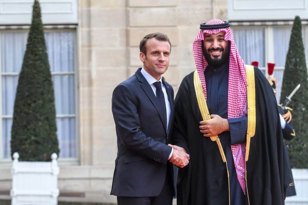 VENTE OM : incroyables révélations sur une OPTION d’ACHAT de 300 M€ au 1er juin 2024 !