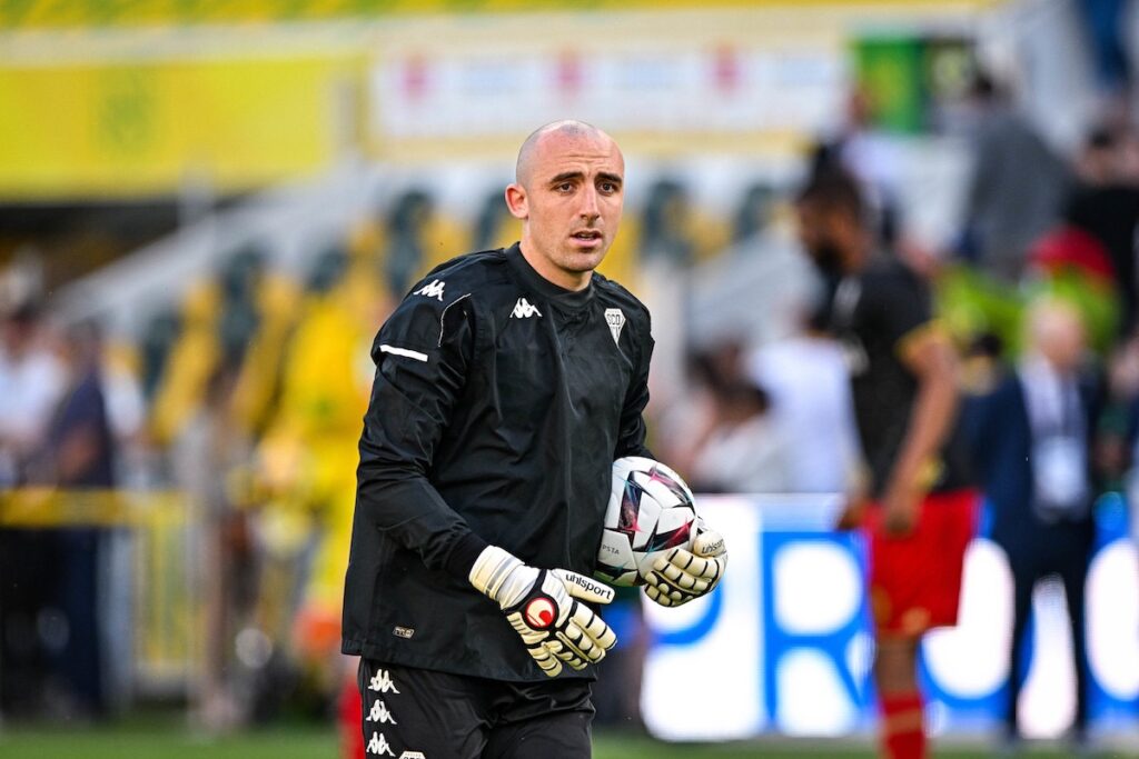 Le triste transfert de Paul Bernardoni (Angers) à Konyaspor (Turquie)