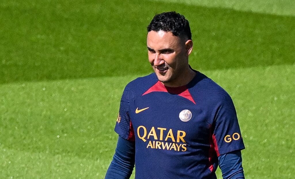 Transferts : Arnau Tenas (Barcelone) officialisé à Paris, Keylor Navas sur le départ