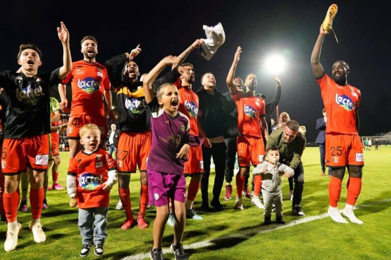 Laval vise le maintien voir le top 5 en Ligue 2.