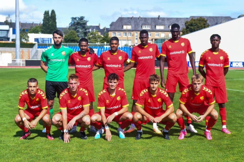 Quevilly-Rouen vise son maintien en Ligue 2 tout en regardant derrière.