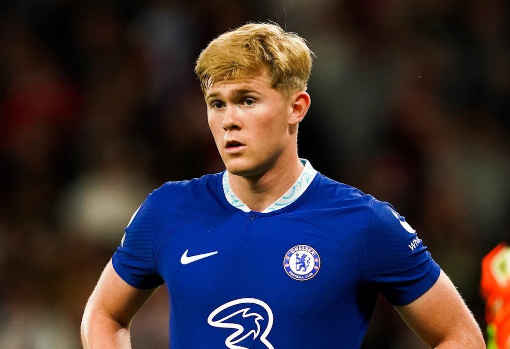 Transferts : Lewis Hall quitte Chelsea pour Newcastle