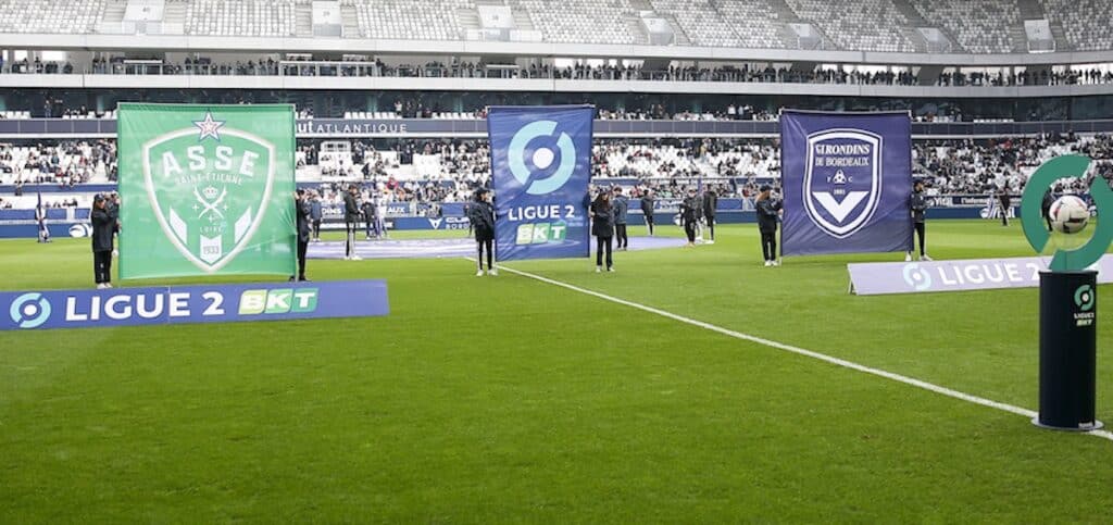 Ligue 2 2023/2024 : Saint-Etienne et Bordeaux favoris… Les infos indispensables pour suivre la saison