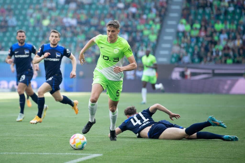 Transferts : Micky Van de Ven (Wolfsburg) à Tottenham pour 5 ans