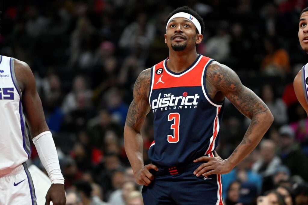 Bradley Beal sera attendu avec Durant chez les Suns.