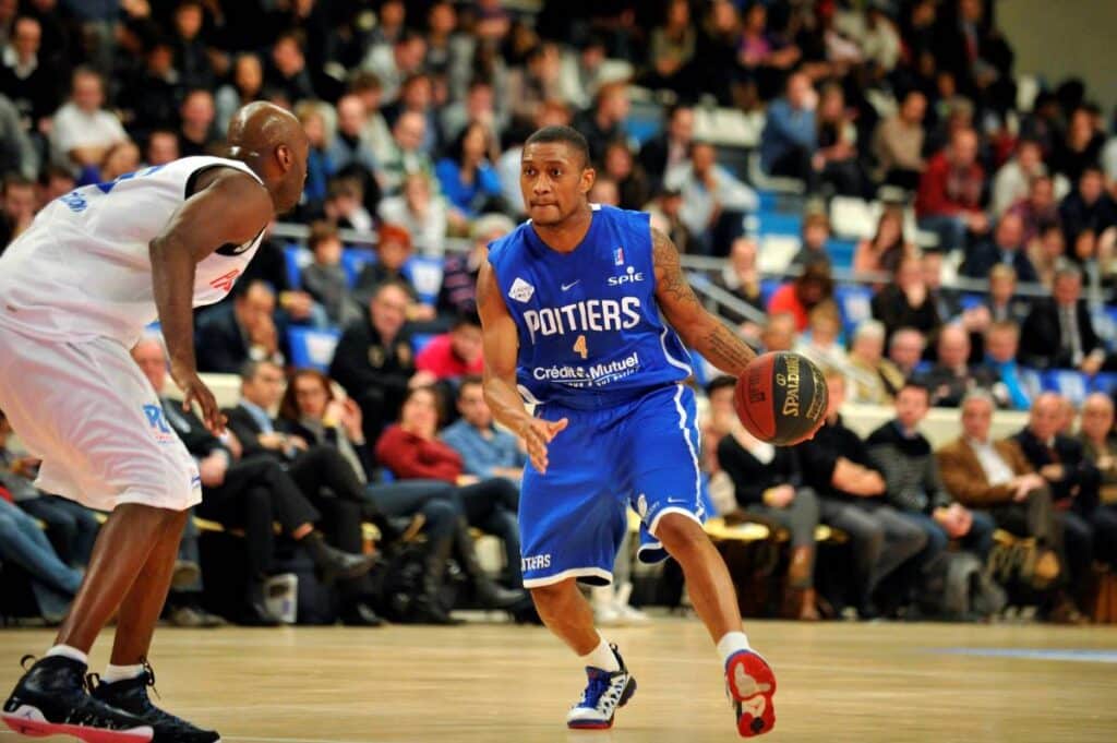 Poitiers en Pro B avant de passer le cap en Betclic Elite.