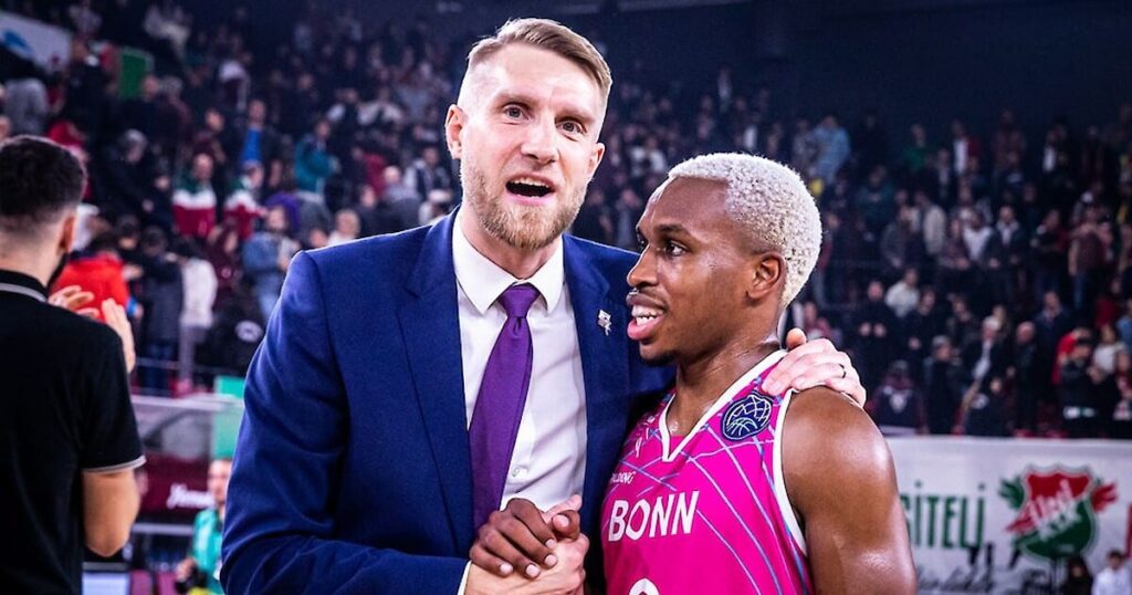 Tuomas Lisalo devient entraîneur du Paris Basketball.