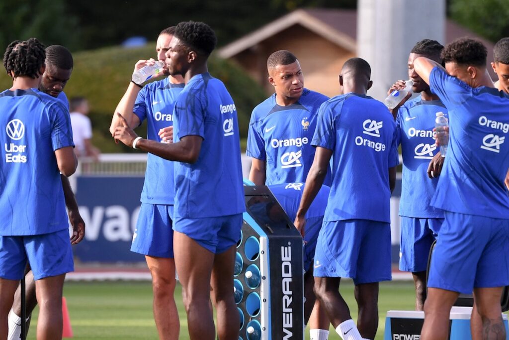 Restos du Coeur : comment les Bleus sont engagés au près d’associations humanitaires