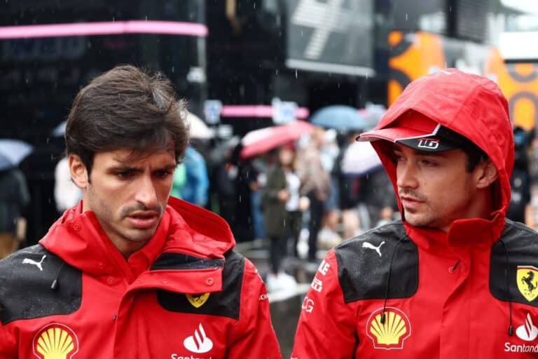 Charles Leclerc et Carlos Sainz jouent le classement des pilotes à Singapour.