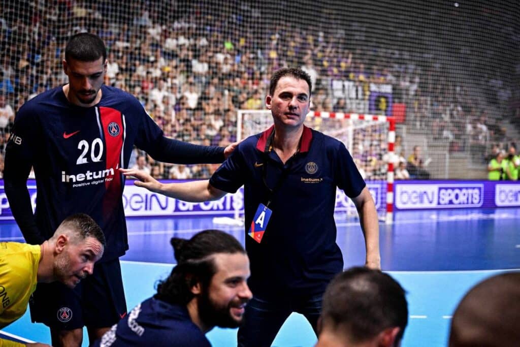 Le PSG Hand et Metz sont les places fortes du Hand français chez les hommes et les femmes. Pourtant, il manque toujours la Ligue des Champions.