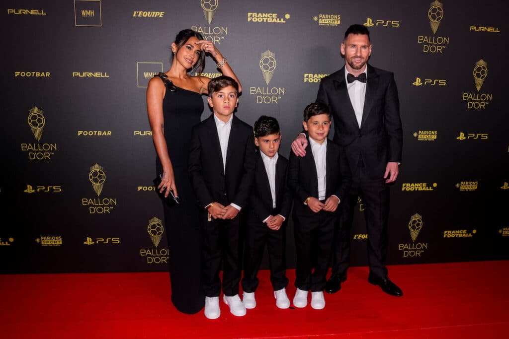 Photos : qui sont les femmes des stars du foot