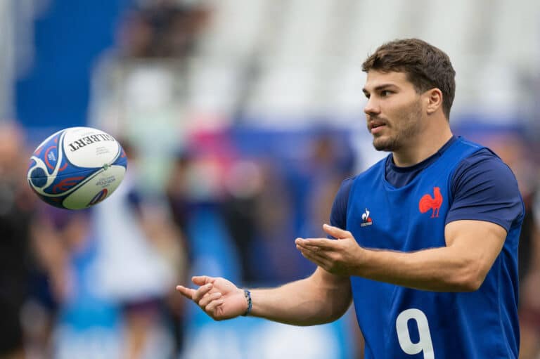 Antoine Dupont a vécu sa plus tendre enfance et ses premiers ballons ovale à Castelnau.