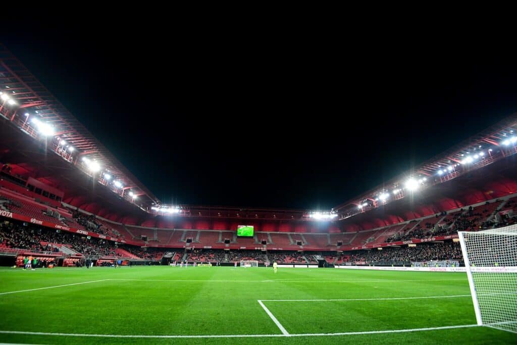 Valenciennes et Troyes dans l'ombre des plus grands.