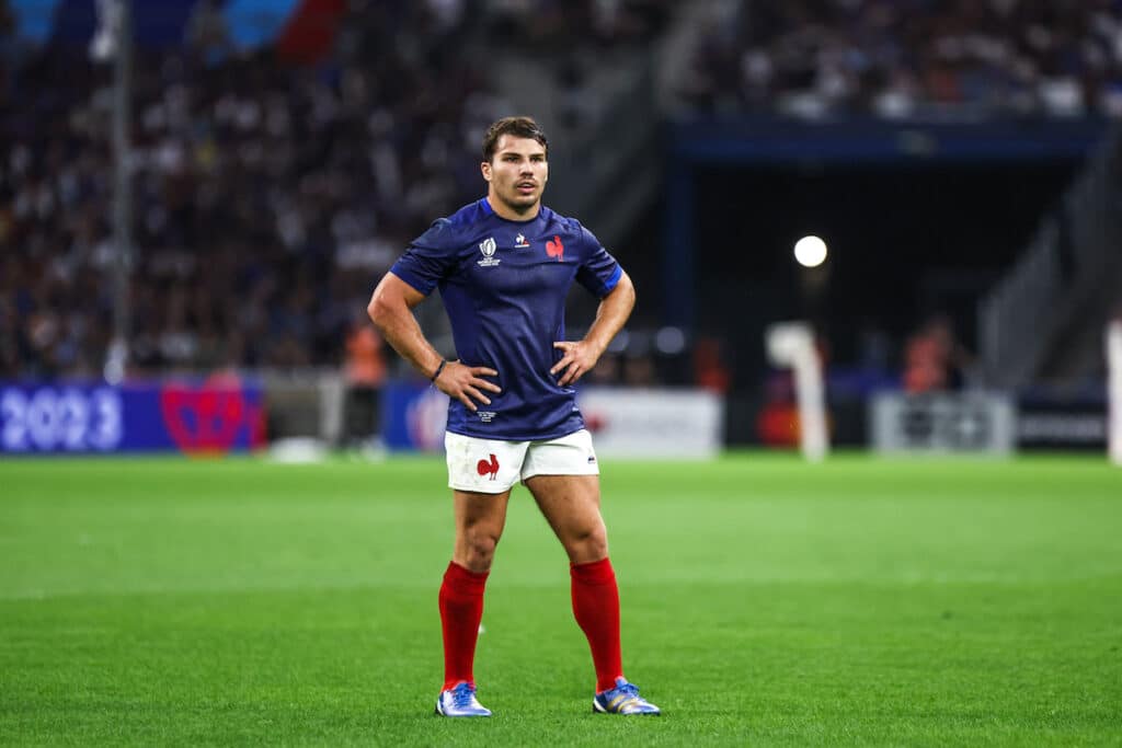 Antoine Dupont et ses premiers pas dans le rugby.