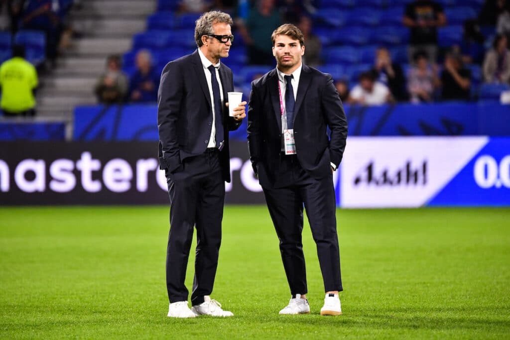 Antoine Dupont et ses sponsors, une histoire qui roule.