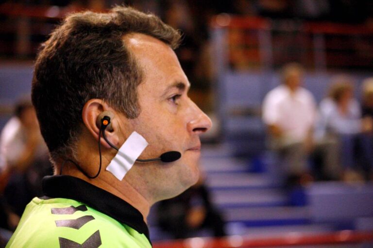 Olivier Buy décrypte les problèmes de l'arbitrage français dans le hand.